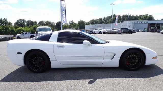 2004 Chevrolet Corvette Base