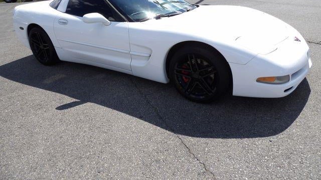 2004 Chevrolet Corvette Base