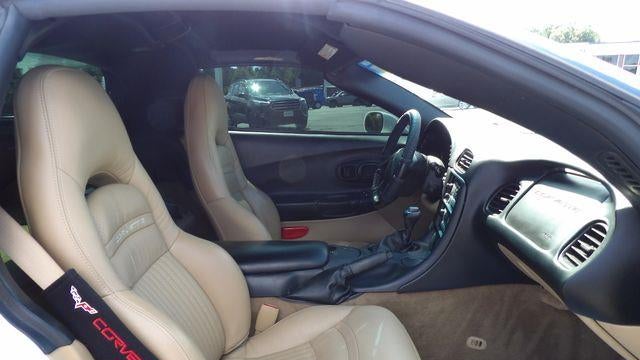 2004 Chevrolet Corvette Base