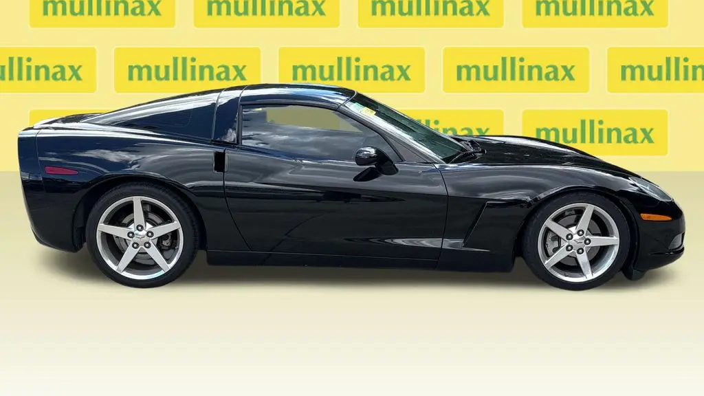 2005 Chevrolet Corvette Base