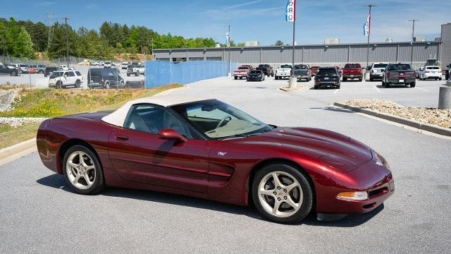 2003 Chevrolet Corvette Base