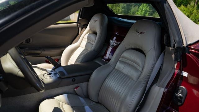 2003 Chevrolet Corvette Base