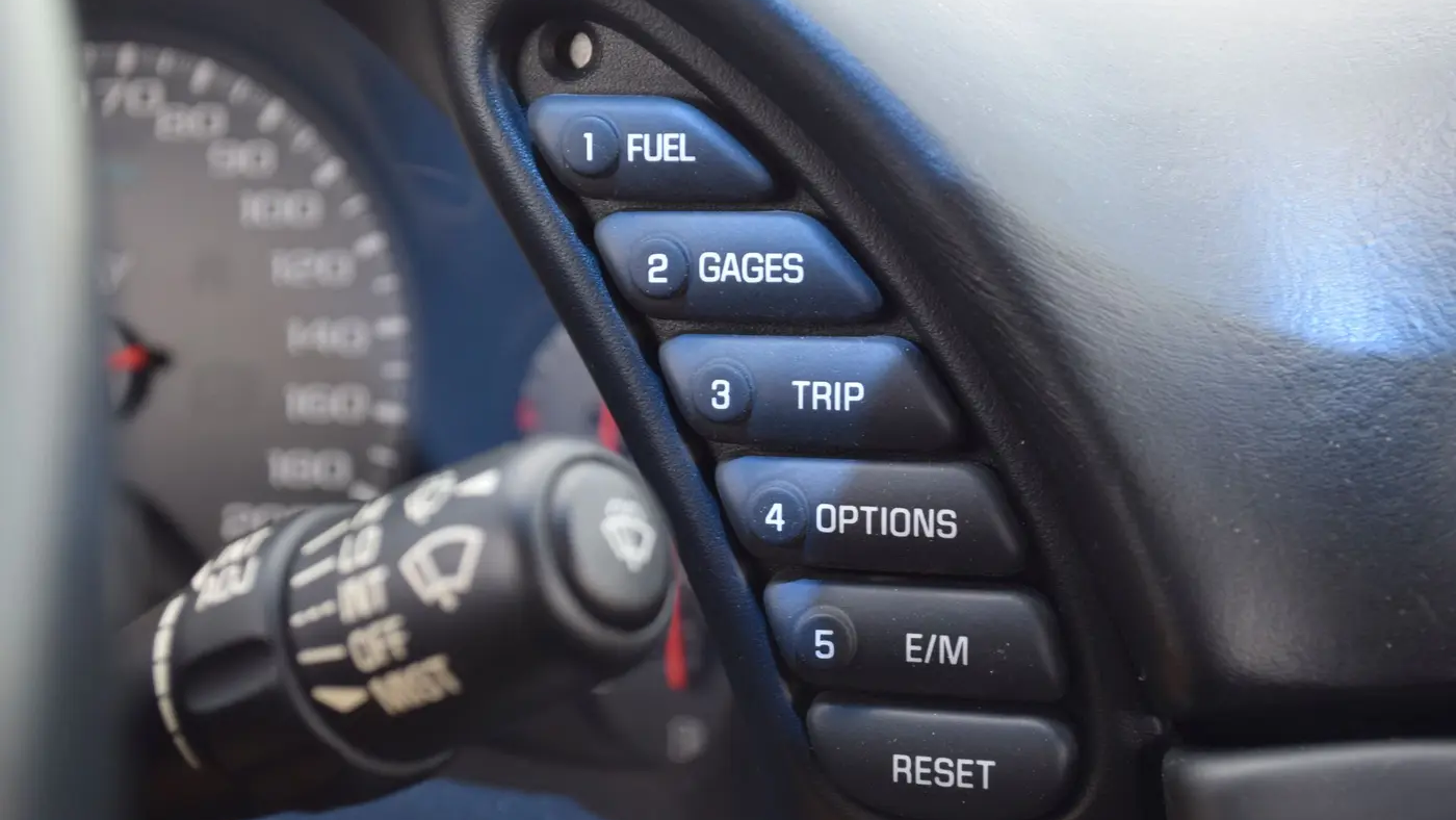 2000 Chevrolet Corvette Base