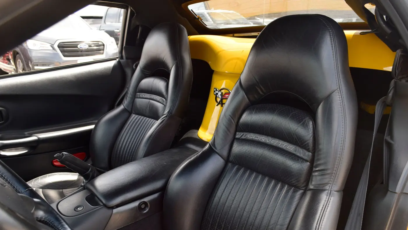 2000 Chevrolet Corvette Base