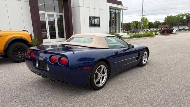 2004 Chevrolet Corvette Base