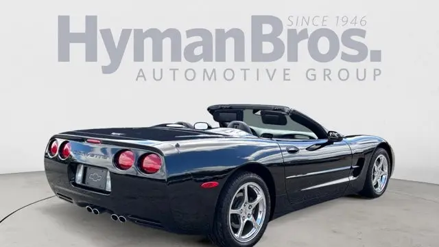 2004 Chevrolet Corvette Base
