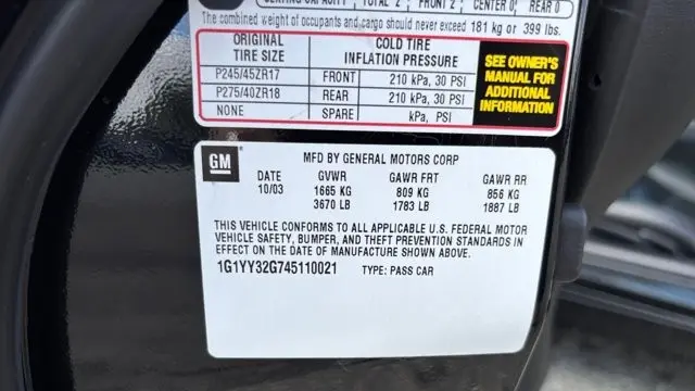 2004 Chevrolet Corvette Base