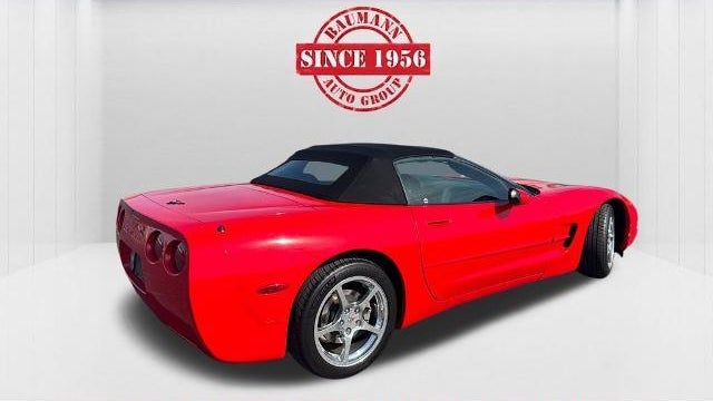 2004 Chevrolet Corvette Base