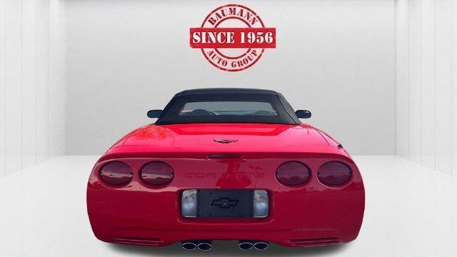 2004 Chevrolet Corvette Base
