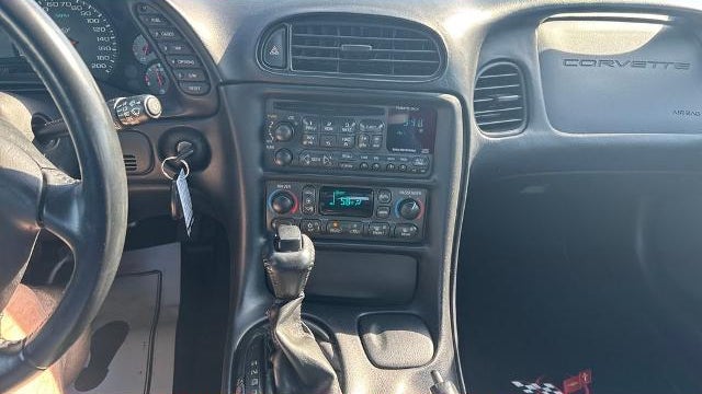 2004 Chevrolet Corvette Base