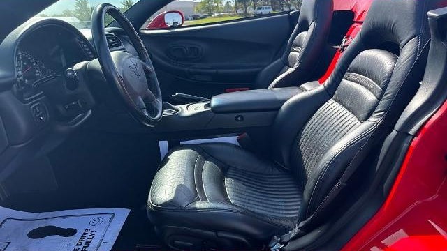 2004 Chevrolet Corvette Base