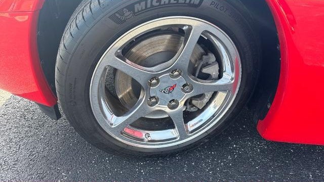 2004 Chevrolet Corvette Base