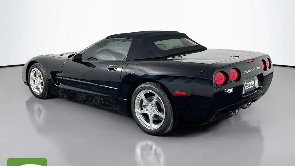 2004 Chevrolet Corvette Base