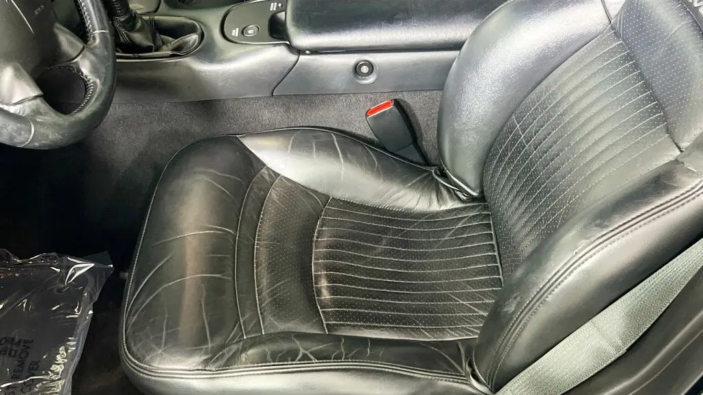 2004 Chevrolet Corvette Base