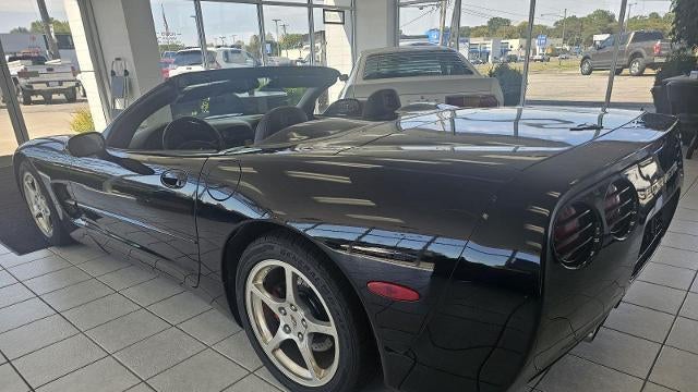 2001 Chevrolet Corvette Base