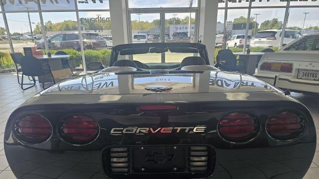 2001 Chevrolet Corvette Base