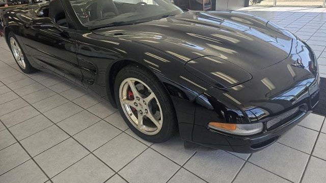 2001 Chevrolet Corvette Base