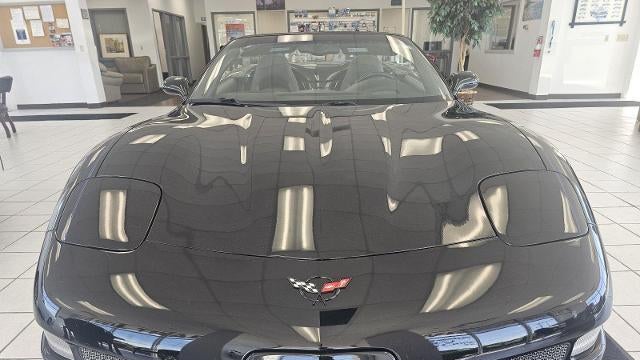 2001 Chevrolet Corvette Base