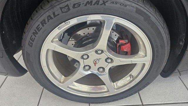 2001 Chevrolet Corvette Base