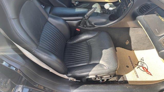 2000 Chevrolet Corvette Base