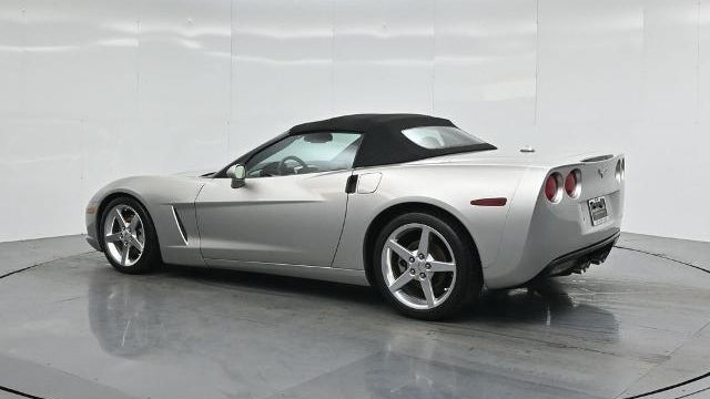 2005 Chevrolet Corvette Base