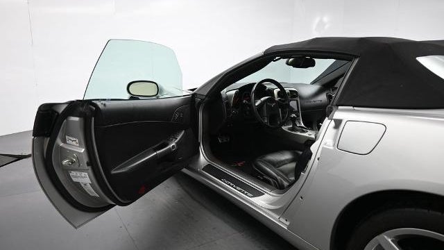 2005 Chevrolet Corvette Base