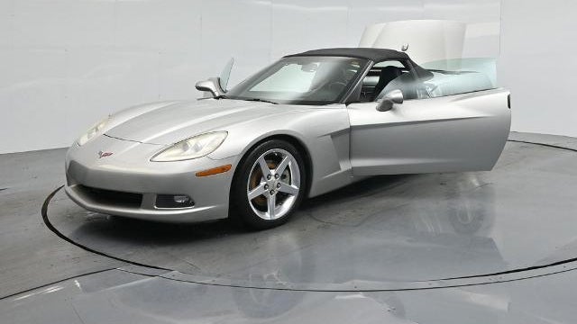 2005 Chevrolet Corvette Base