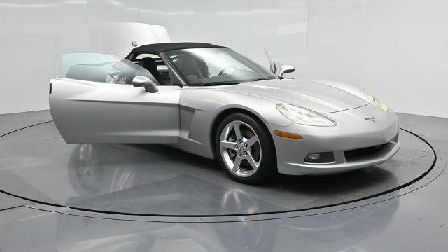 2005 Chevrolet Corvette Base