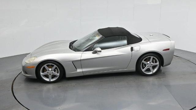 2005 Chevrolet Corvette Base