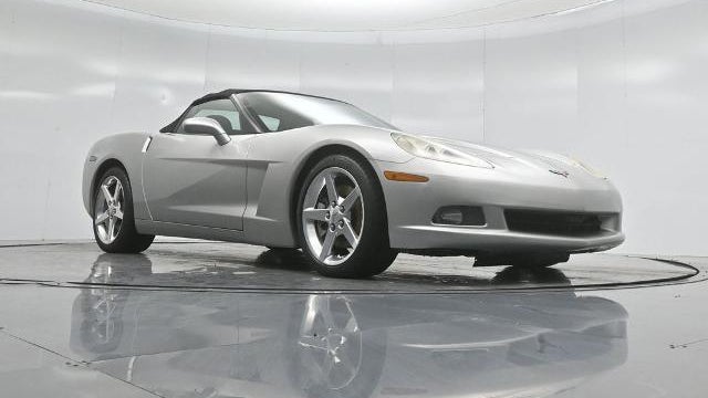 2005 Chevrolet Corvette Base