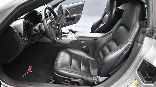 2005 Chevrolet Corvette Base