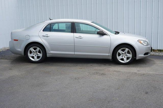 2011 Chevrolet Malibu - $7,000