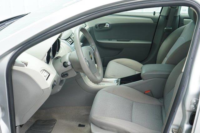 2011 Chevrolet Malibu - $7,000