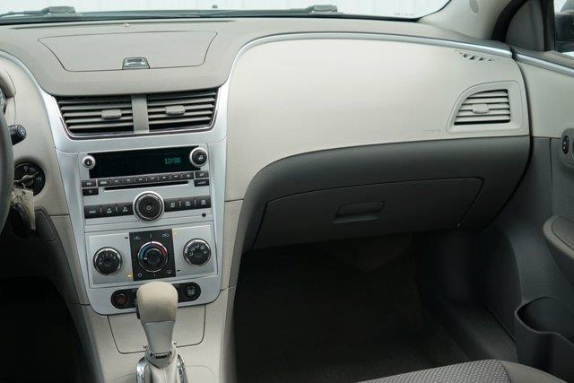 2011 Chevrolet Malibu - $7,000