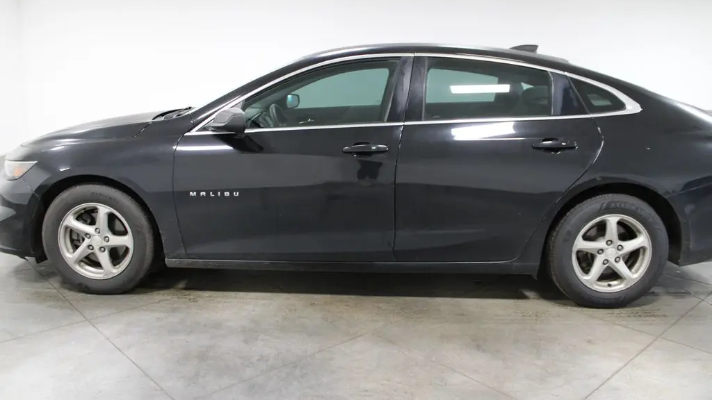 2017 Chevrolet Malibu LS
