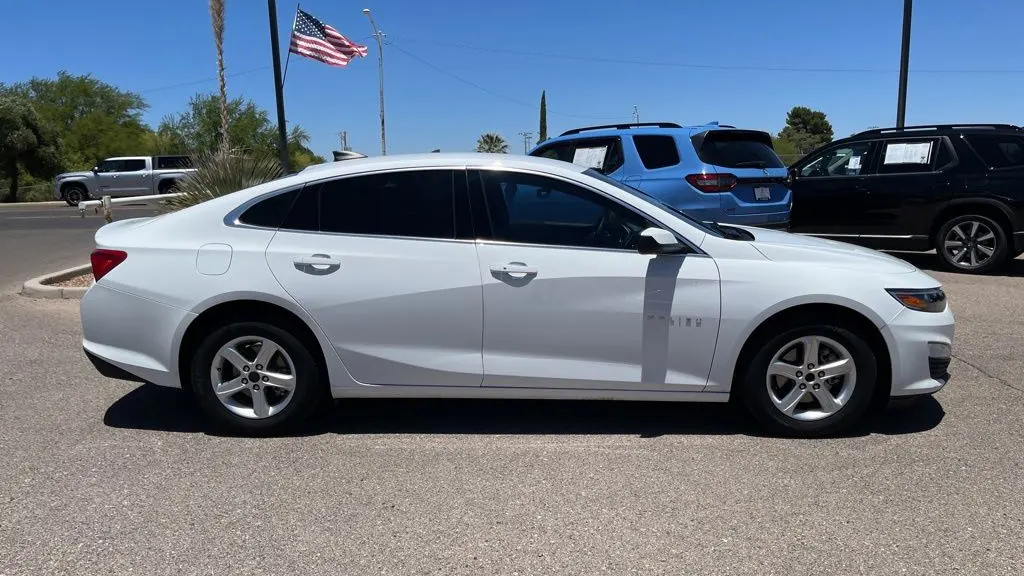 2024 Chevrolet Malibu LS