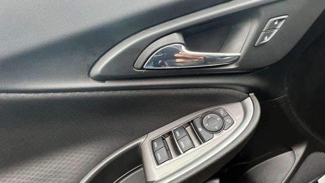 2021 Chevrolet Malibu LS