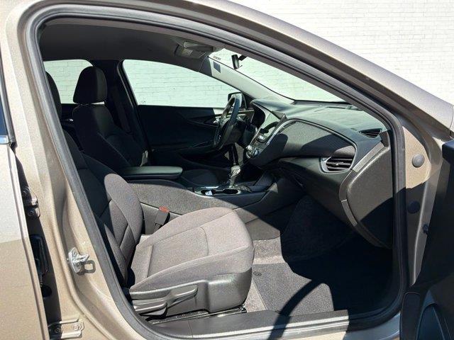 2025 Chevrolet Malibu - $21,298