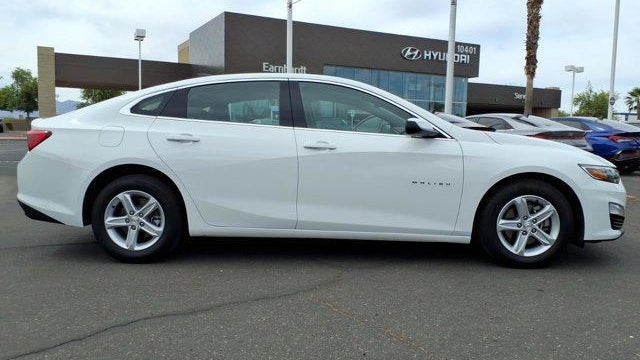 2025 Chevrolet Malibu LS