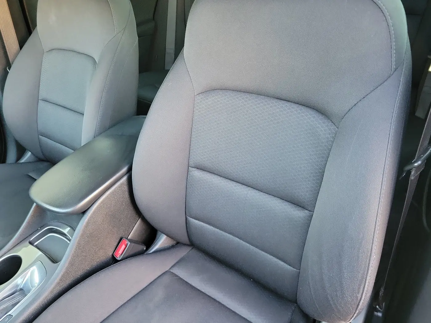 2020 Chevrolet Malibu - $13,998