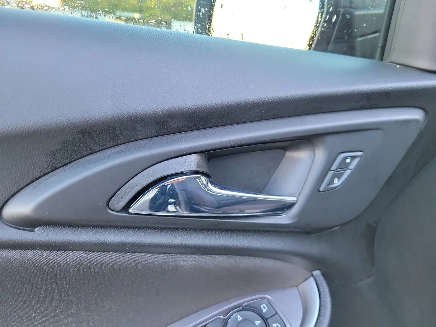 2020 Chevrolet Malibu - $13,998