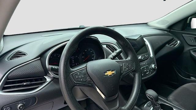 2025 Chevrolet Malibu LS