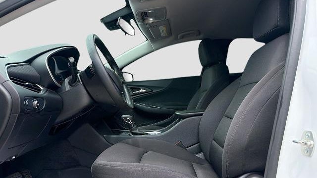2025 Chevrolet Malibu LS