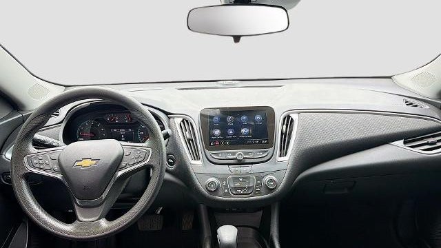 2025 Chevrolet Malibu LS