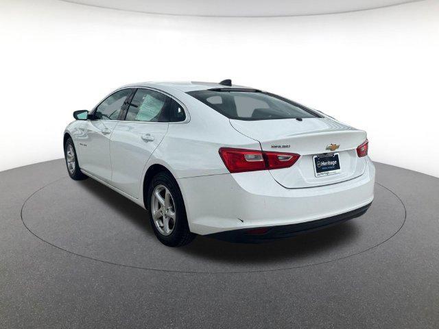 2017 Chevrolet Malibu - $13,500