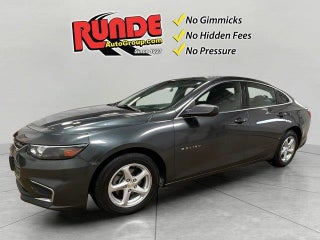 2018 Chevrolet Malibu with Nightfall Gray Metallic Exterior