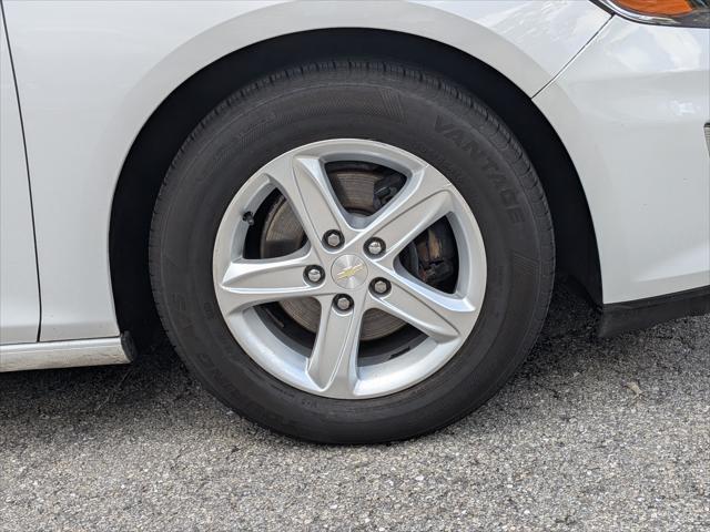 2020 Chevrolet Malibu - $12,363