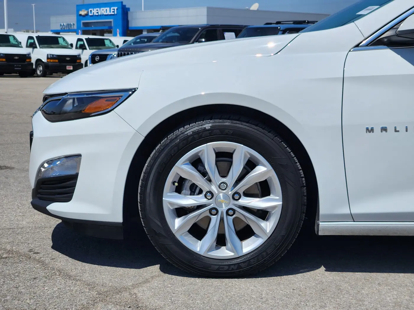 2023 Chevrolet Malibu - $20,616
