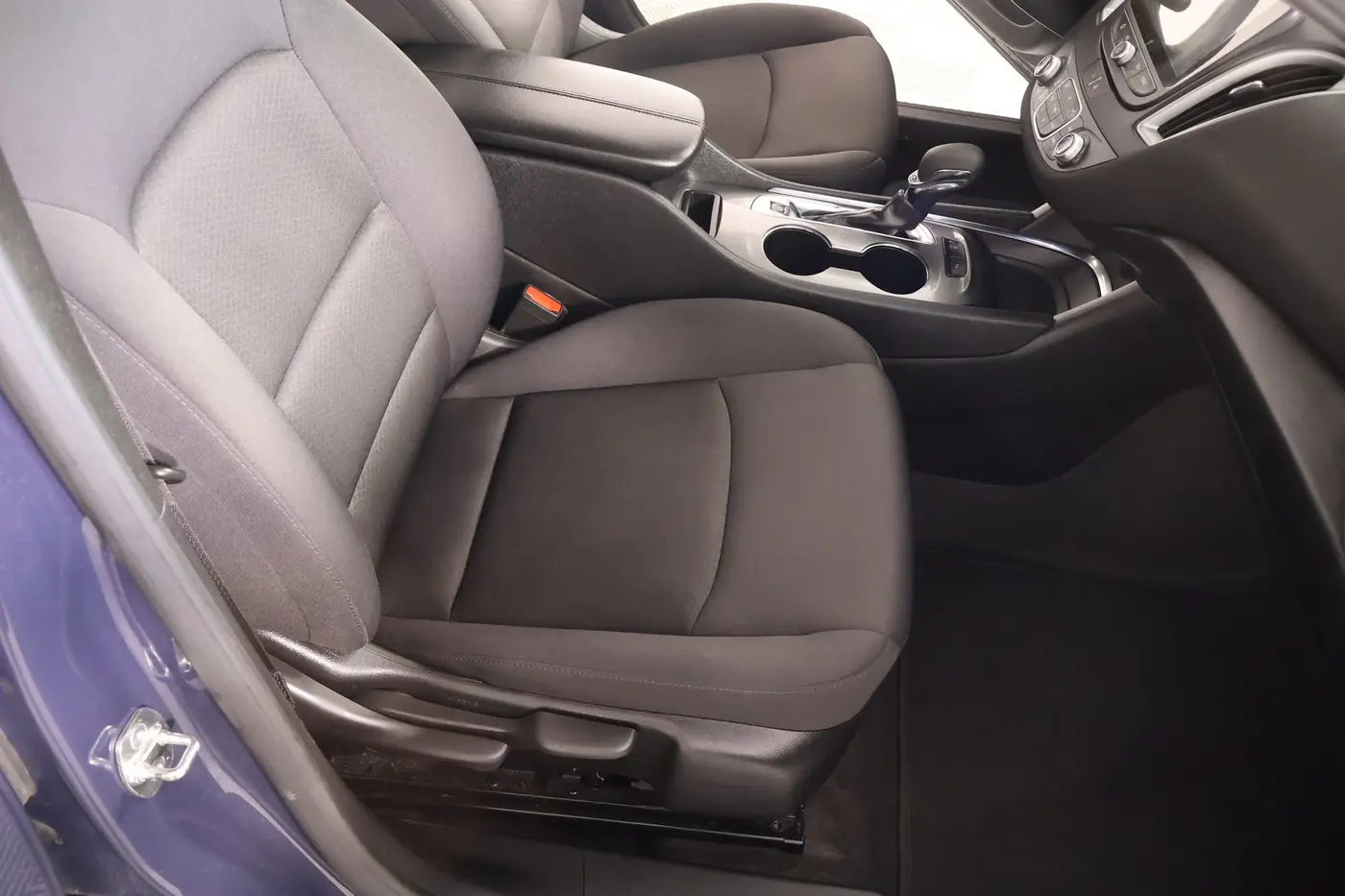 2025 Chevrolet Malibu - $18,497