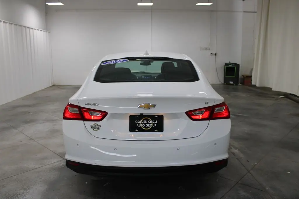 2025 Chevrolet Malibu - $17,998